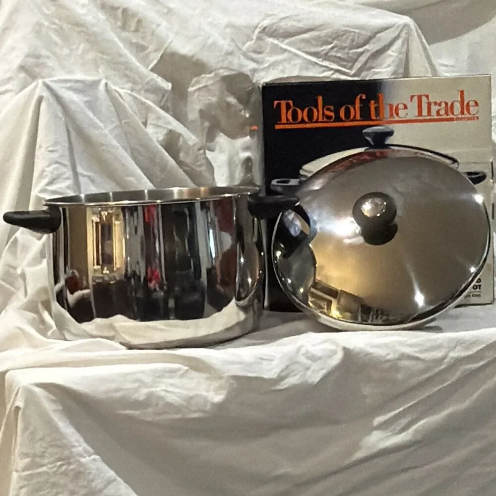 NEW OLD STOCK-Tools of the Trade 10 Qt 18/10 Stainless Stockpot w/ Lid 10678-NIB